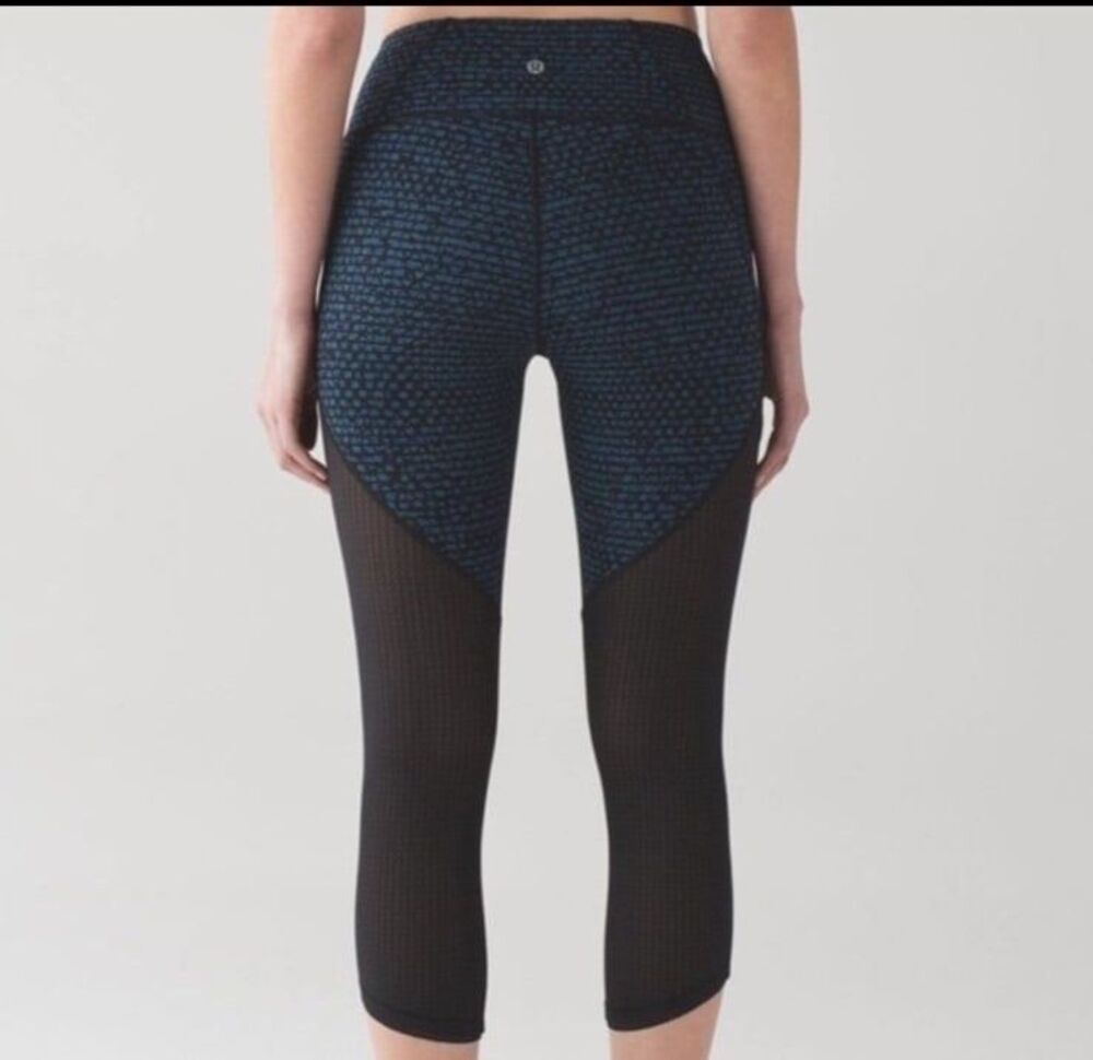 Lululemon Deep Breath Crop Shatter Weave Desert Teal Alberta Lake 8